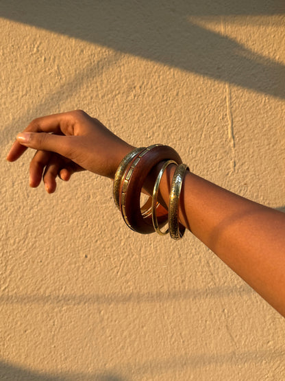 Wooden bangle set