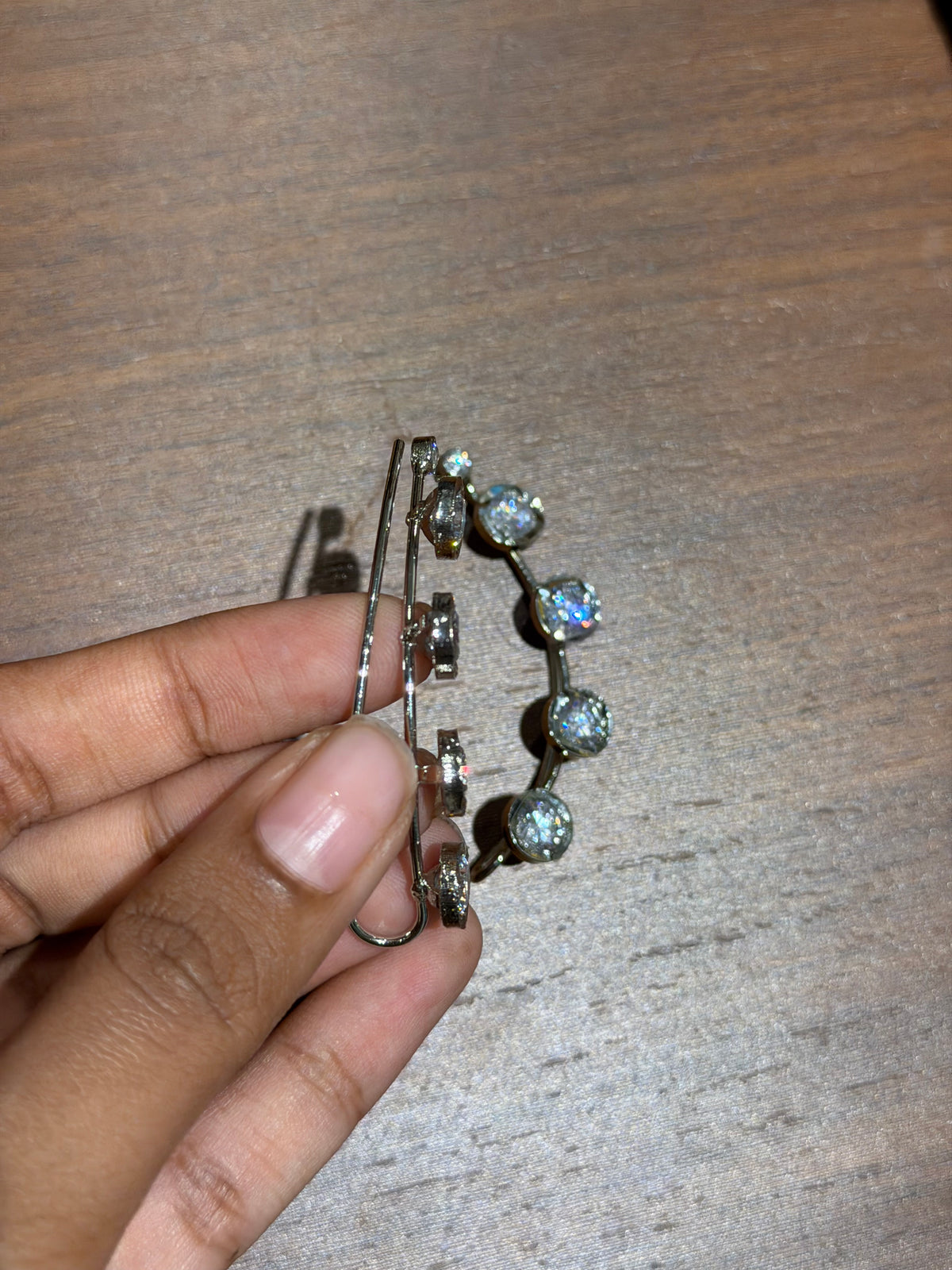 5 stone Earcuff