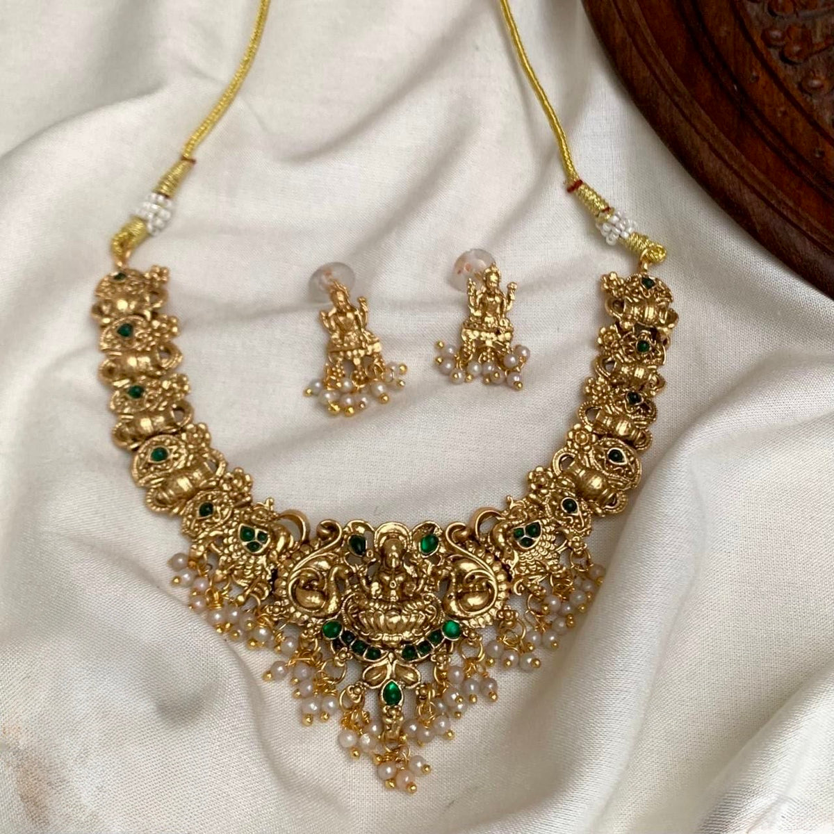 Lakshmi necklace set