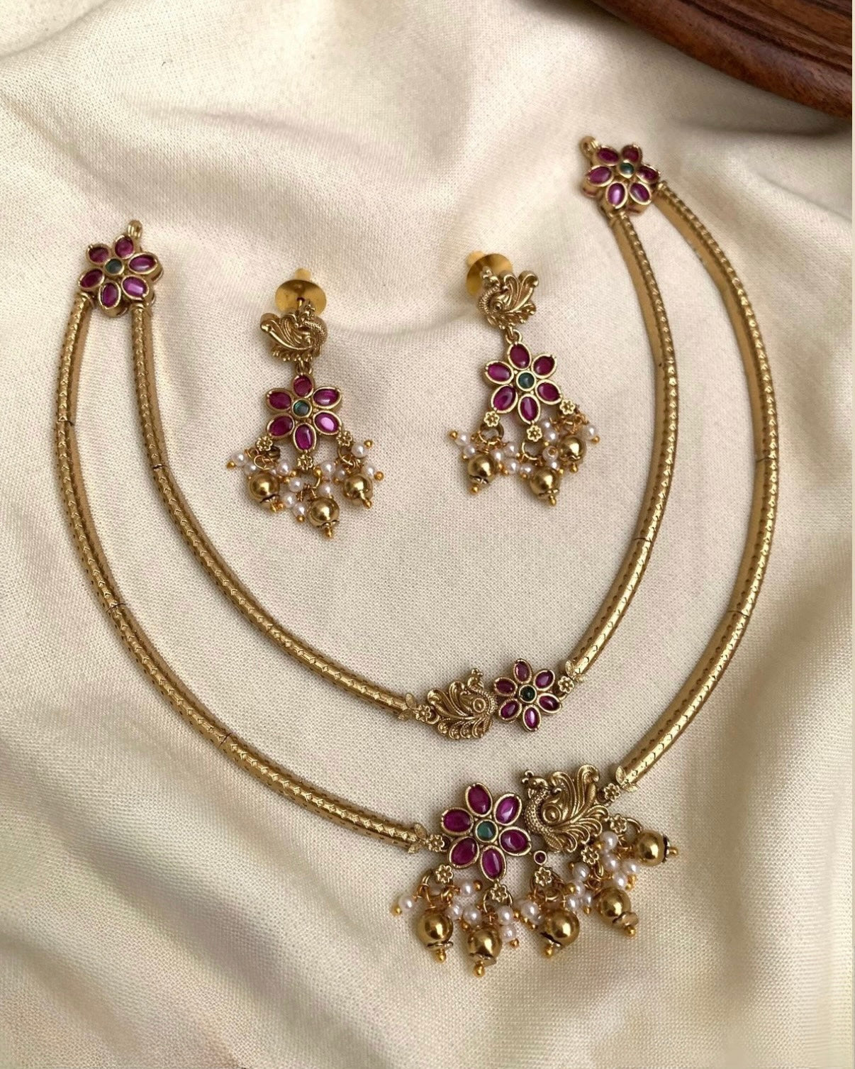 Double layer chain set
