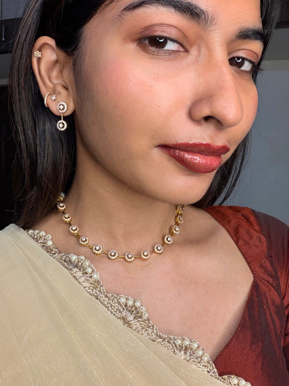 White stone necklace