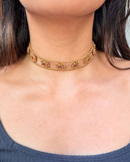 Rose choker